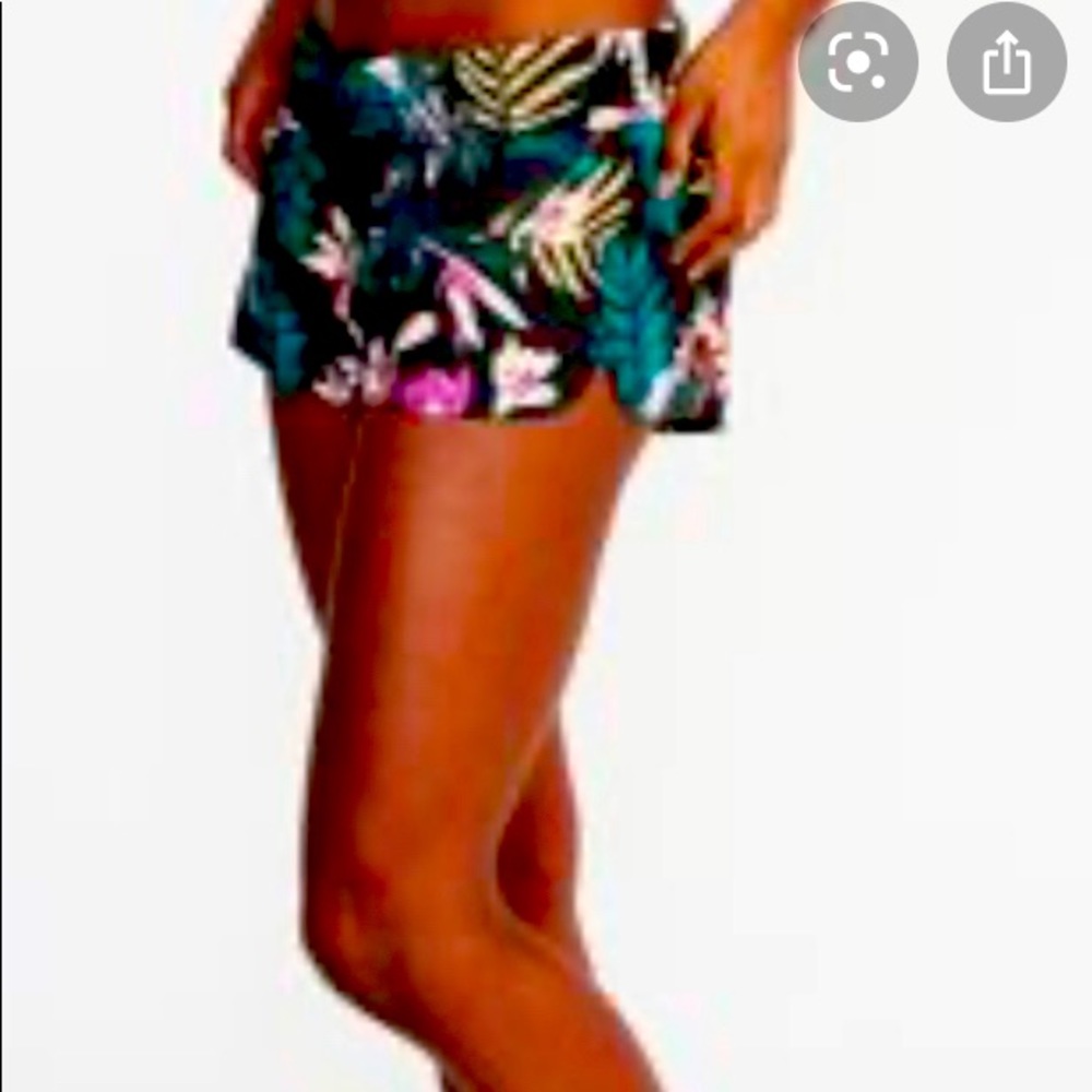Women’s board shorts